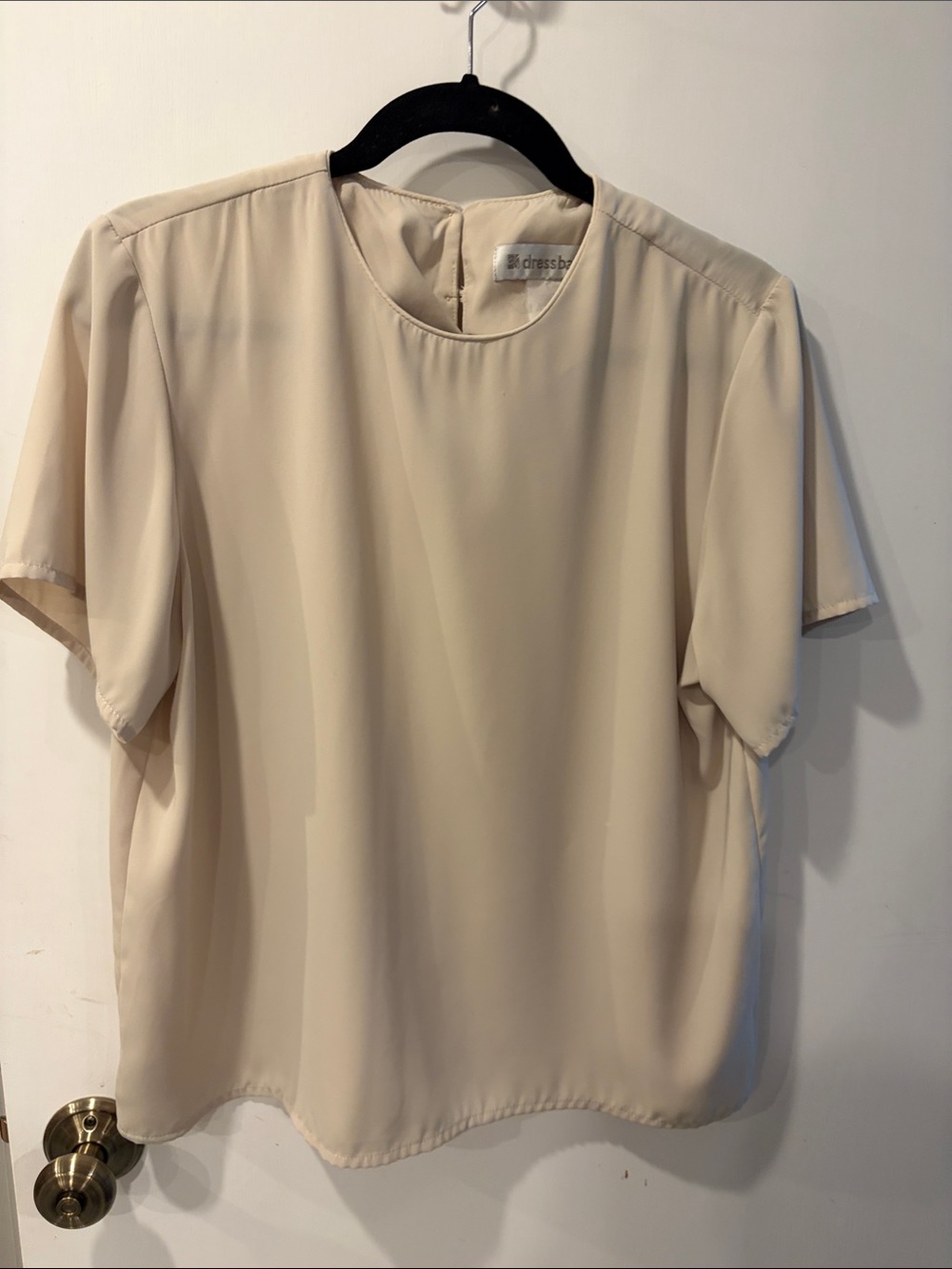 Dressbarn Beige Short-Sleeve Round-Neck Blouse L
